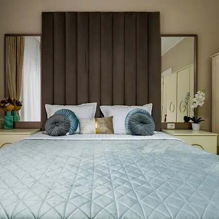 Luna Apartment *